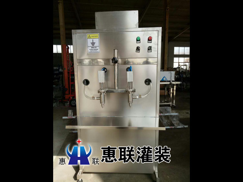 半自動活塞式油類灌裝機